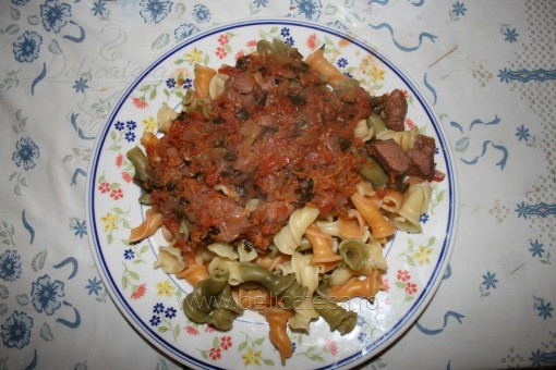 Paste cu sos bolognez