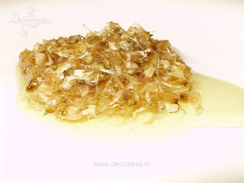 Dulceaţă din flori de salcâm