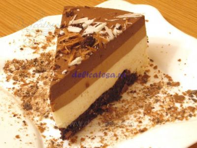 Tort 3 mousse de ciocolată