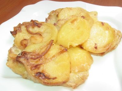 Cartofi cu smântână la cuptor