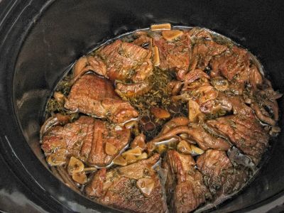 Friptură de vită cu pleurotus în bere la slow cooker