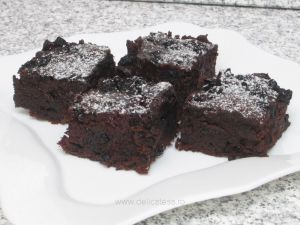 Brownies cu fructe de pădure