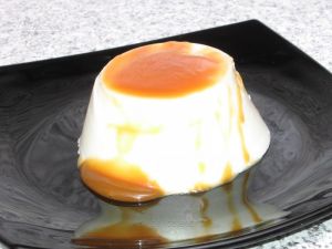 Panna cotta cu caramel