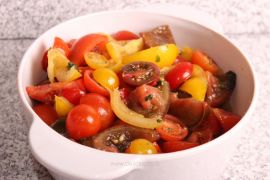 Salată de roşii cu busuioc şi usturoi