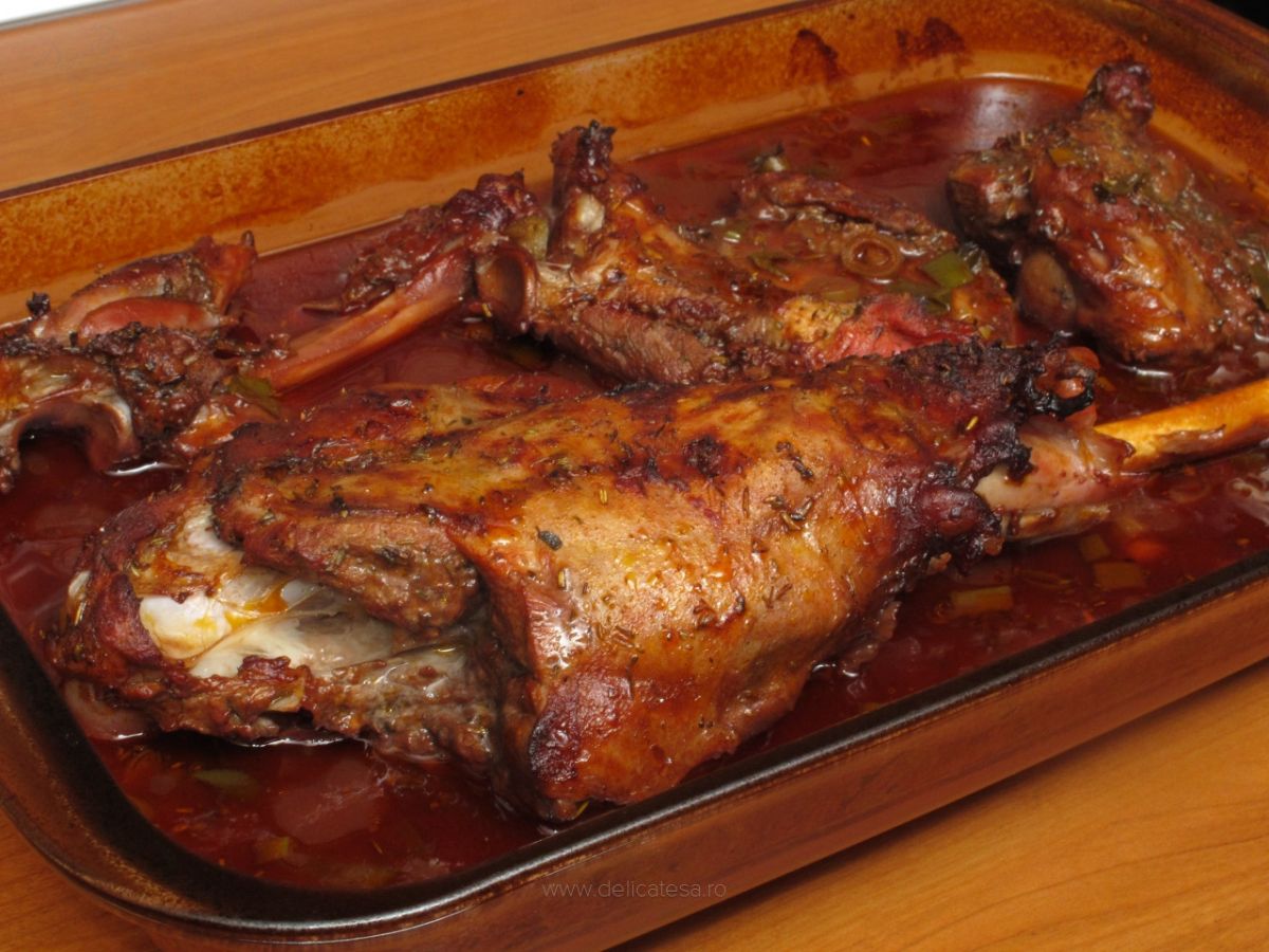 Reteta Friptura De Miel La Cuptor Casei Recipe Lamb Recipes Food Recipes